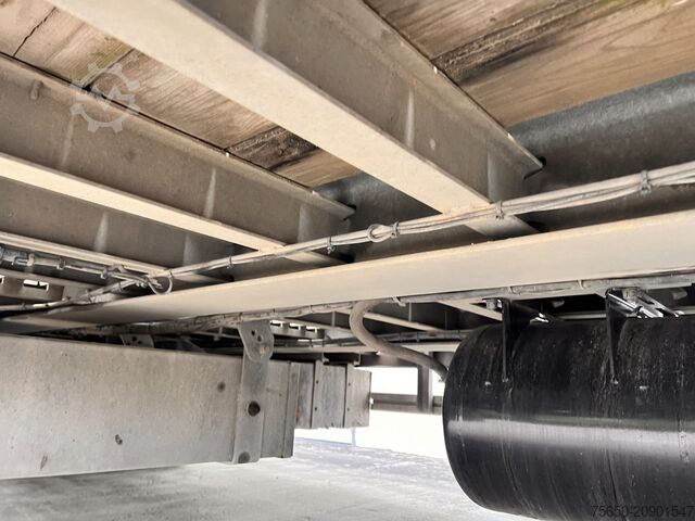 Low loader trailer Müller Mitteltal D3 3 Achs Tieflader 9 m, Verzinkt, Wenig Benutzt