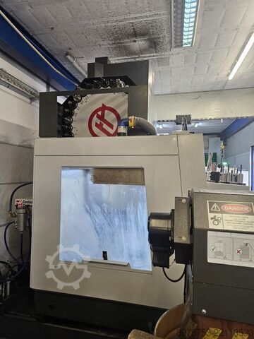 Centro de maquinação vertical Haas VF-3YT/50