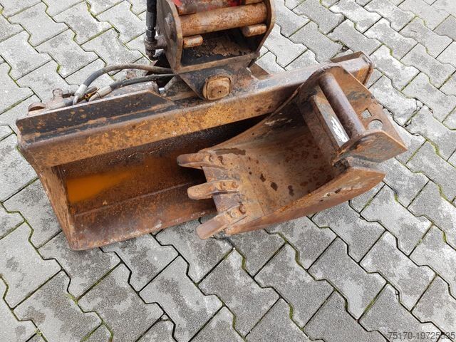 Minibagger JCB 8018 / 3.420h / hydrl. Grabenräumer / Tieflöffel