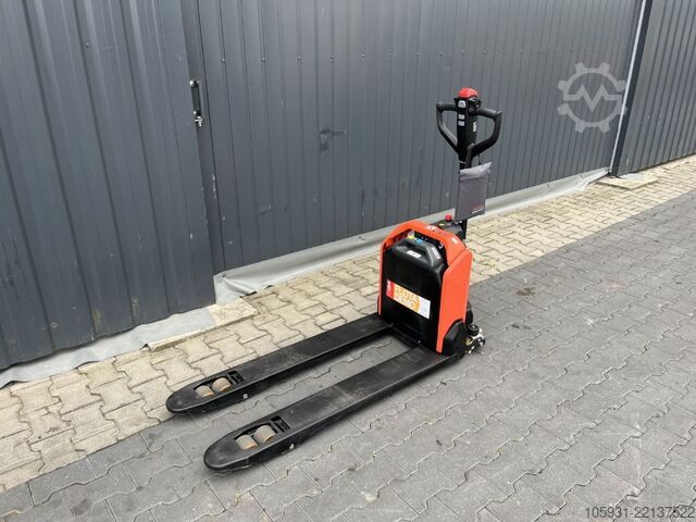 ръчна палетна количка BT LHE130