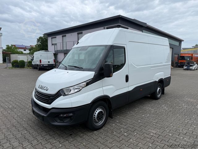 รถตู้หลังคาสูง IVECO Daily 35S16V Klima, PDC,Tacho, AHK, RD 3520mm