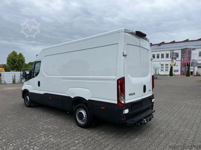รถตู้หลังคาสูง IVECO Daily 35S16V Klima, PDC,Tacho, AHK, RD 3520mm