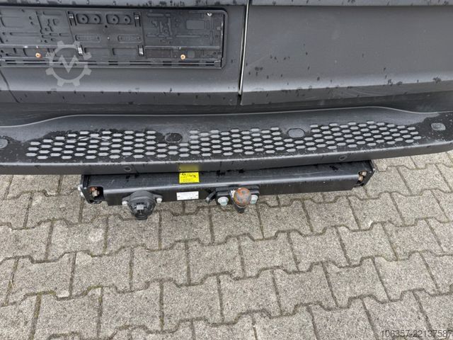 รถตู้หลังคาสูง IVECO Daily 35S16V Klima, PDC,Tacho, AHK, RD 3520mm