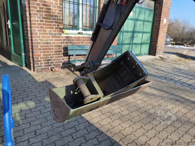 Mini bager Terex TC 16