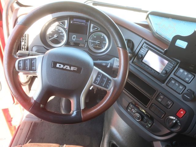 Tractor estándar DAF XF 530 FT SSC