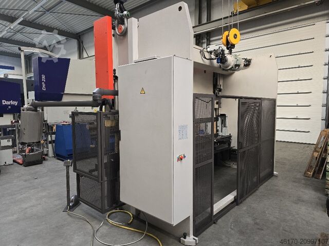 Upogibni stroj Bystronic PR 200