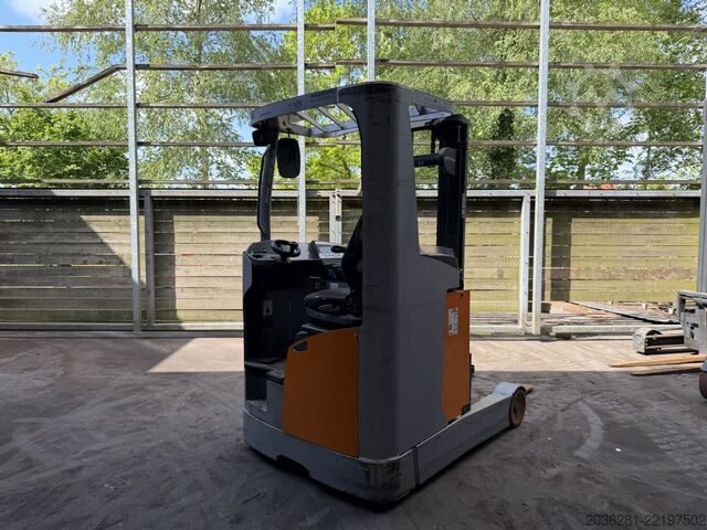 Regalni viličar Still FM-X17