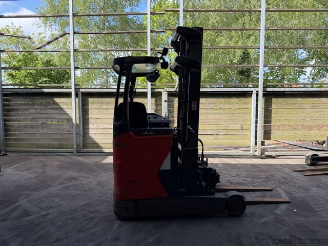 Regalni viličar Linde R16B-01