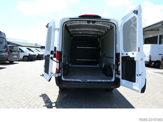 Furgoneta de caja alta FORD Transit 350 L3H2 Klima Kamera Navi