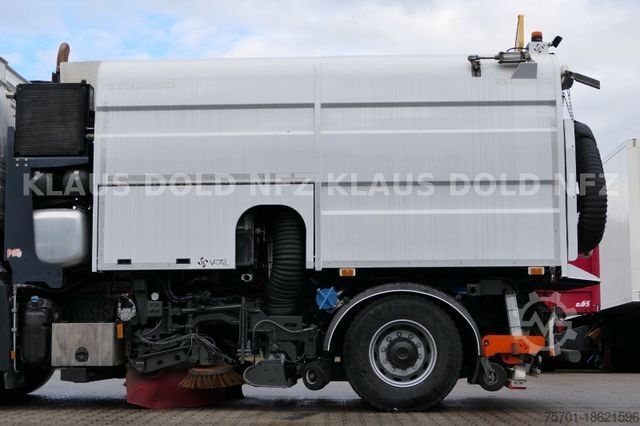 Barredora de calzadas MERCEDES-BENZ Arocs 1840  Straßenkehrmaschine BH 9 Kamera