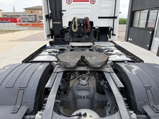 Unit traktor standar Volvo FH500 Globetrotter Retarder VEB-Plus