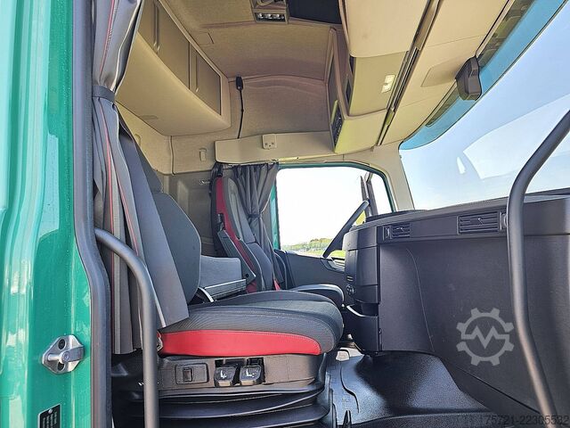  VOLVO FH 460 6x2 Pusher
