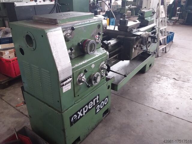 Drehmaschine-konventionell-elektronisch CMT Expert 200