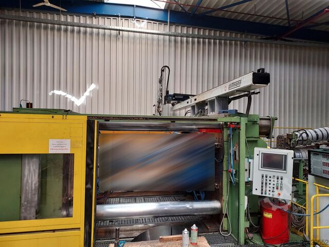 Mašina za brizganje plastike, remontovana 2018. godine Windsor W2700 -bis 3200to