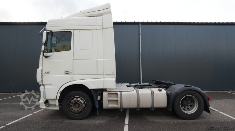 Standard-SZM DAF XF 440 Space Cab tractor unit