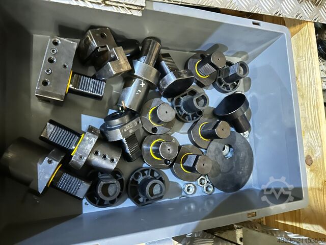 Torno CNC com eixo Y Geminis Geminis Goratu GHT-4 G4-800