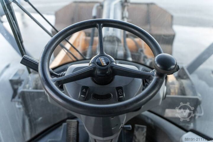 Cargador CASE 1121 G Evolution