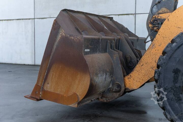 Cargador CASE 1121 G Evolution