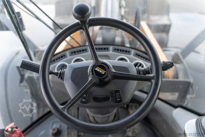 Cargador CASE 1121 G Evolution