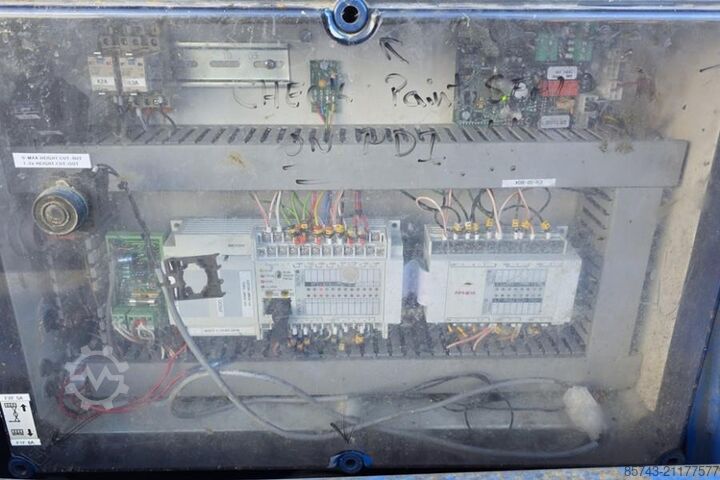 Škarjasto dvigalo Holland Lift Combistar N-165EL12 Electric, 18.5m Working Height