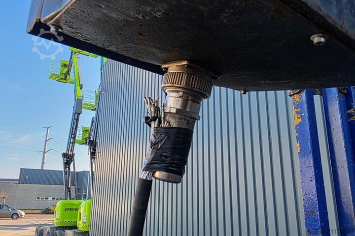 Škarjasto dvigalo Haulotte H15SX As-Is, Diesel, 4x4 Drive 15 Working Height,