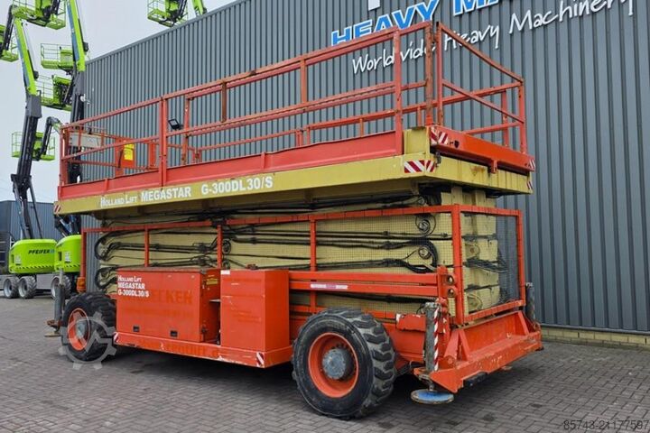 Škarjasto dvigalo Holland Lift G-300DL30/S Diesel, 4x4x4 Drive, 33.5m Working Hei