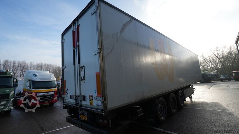 Транспортиране в хладилник/замразено Van Eck Refrigerated trailer 3 axle with Thermo King Sp...