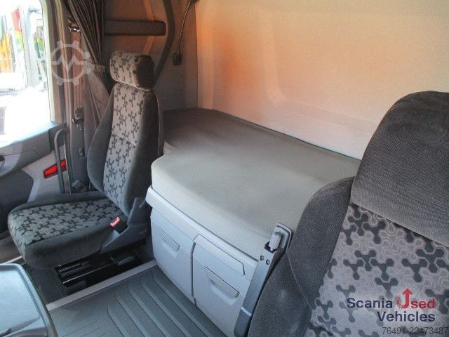 Ledusskapja kravas automašīna Scania R 450 B6x2*4NB Kühlkoffer-Durchladezug mit Lbw.