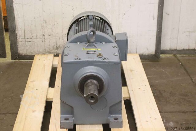 Động cơ giảm tốc 22 kW 127 vòng/phút Nord SK 62-180 L/4  SK 180 L / 4