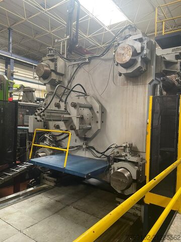 Enjeksiyon kalıplama makinesi REAL PRESS RP 4000 T