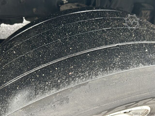 Standardni SZM Volvo FH 500 Globetrotter XL / 957 dkm / Tacho V2 / N...