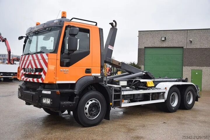 Sistema de brazo de gancho Iveco Trakker 330