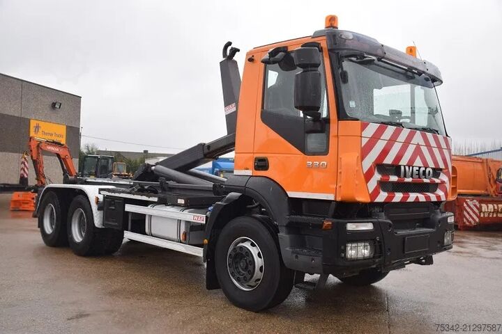 Sistema de brazo de gancho Iveco Trakker 330