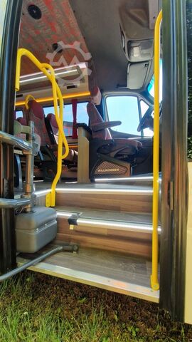 Mikroautobuss MERCEDES-BENZ 517 Sprinter GSR 3 Automatik 22 SS Lagerfahrzeug