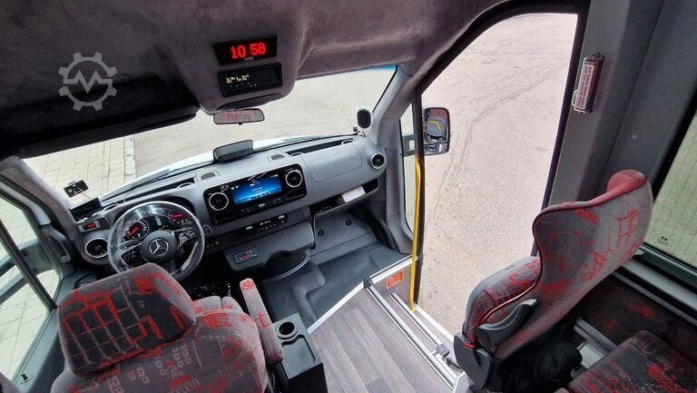 Minibus MERCEDES-BENZ 30 Sitzer Schul- Transferbus 519 Vorlauffahrzeug