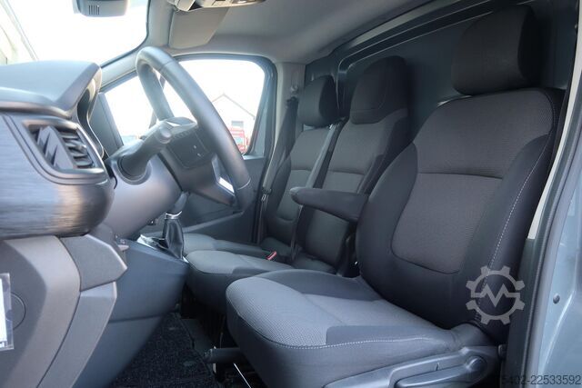 Комби с висок покрив Renault Trafic 2.0 Blue dCi 150 L2H1 AUT/ NAVI/ CRUISE/...