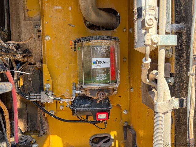 Beltegraver Caterpillar 323FL Kettenbagger OQ70/75 vollhydr.
