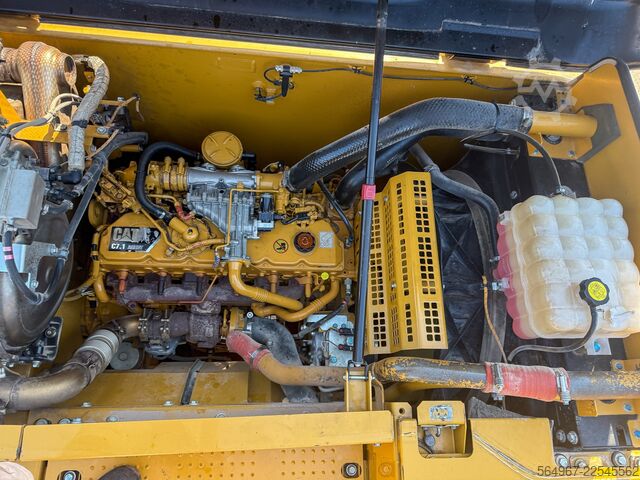 Beltegraver Caterpillar 323FL Kettenbagger OQ70/75 vollhydr.