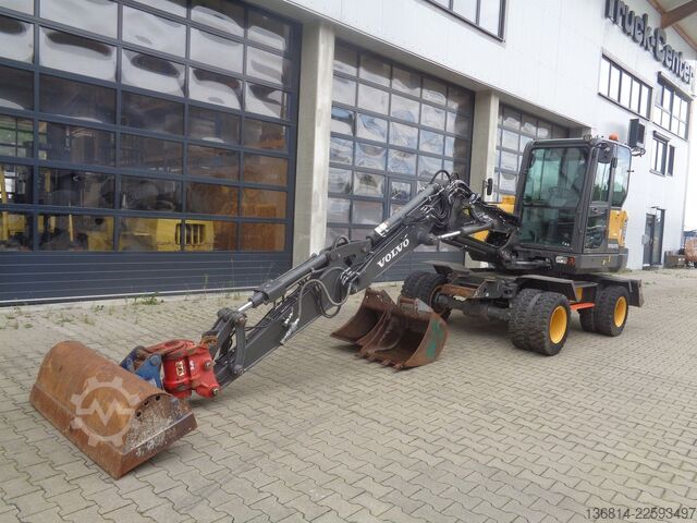 بیل مکانیکی چرخدار VOLVO EW60E Powertilt HS03 + Löffelpaket Klima
