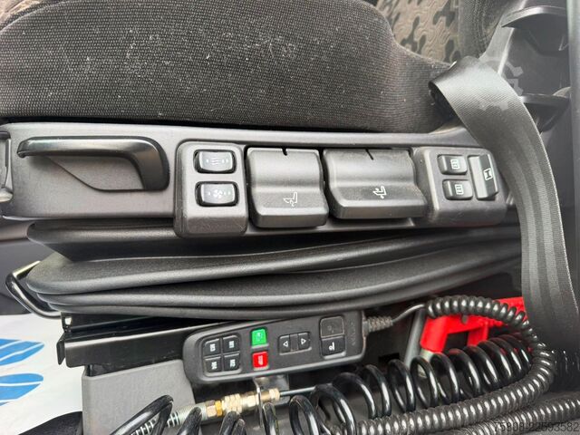 Camion de materiale periculoase SCANIA S450 ADR EXII/ EXIII Retarder ACC 2Tanks PTO
