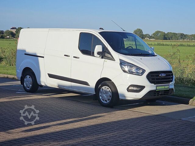 High-roof van FORD TRANSIT CUSTOM 2.0 L2H1 Navi Airco PDC