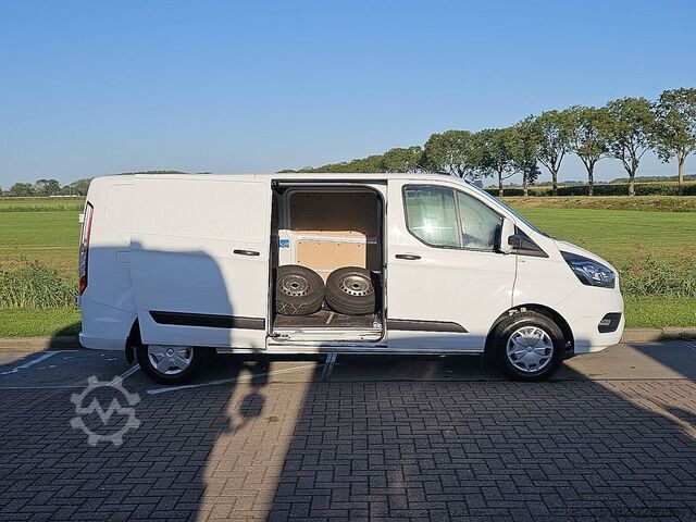 High-roof van FORD TRANSIT CUSTOM 2.0 L2H1 Navi Airco PDC