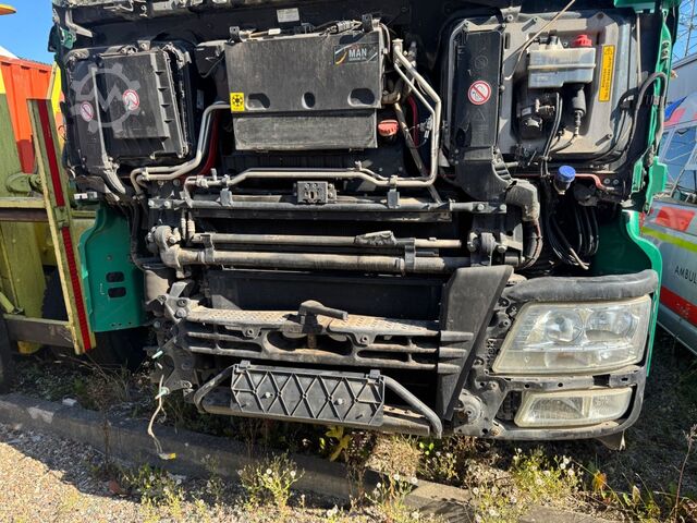 Standard tractor unit MAN TGS 18.480 Hydrodrive 4x4 beschädigt