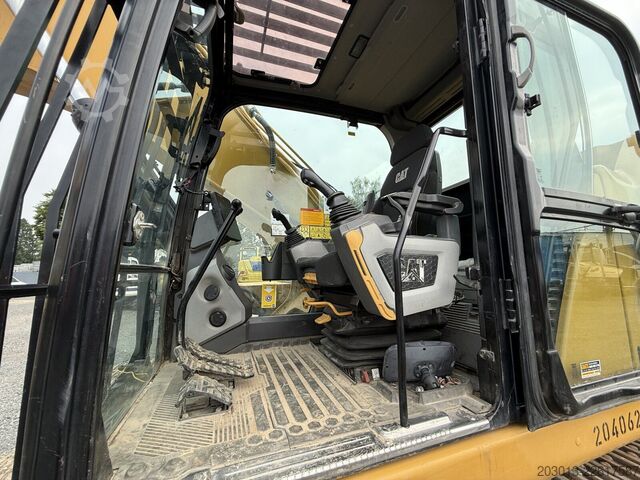 链式挖掘机 CATERPILLAR 330 Kettenbagger 30,8 Ton *5035 BTH