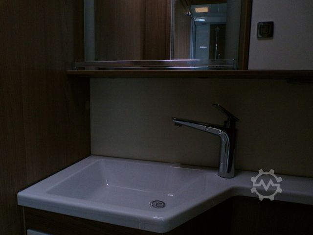 Semi-integrated camper BÜRSTNER Lyseo TD 644 G Tageszulassung / Winterpaket, Bac