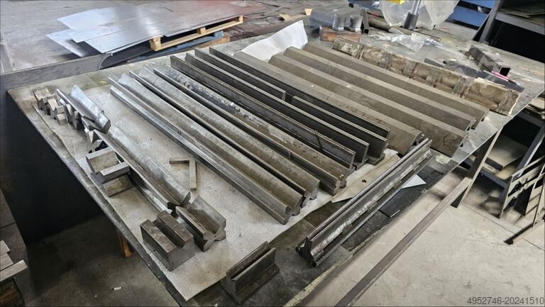 CNC πρέσα κάμψης Baykal Baykal APHS 41200 10/27