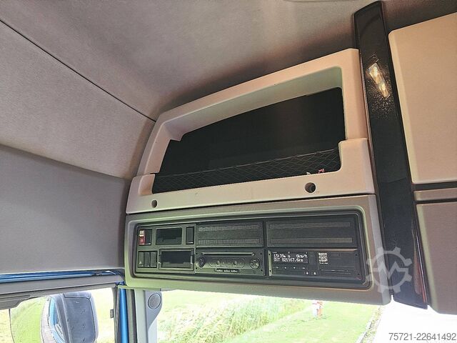  RENAULT T 440