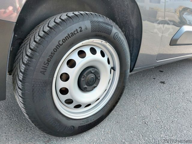 Panelová dodávka OPEL Combo E Cargo XL 1.2 T -Kamera-Totw.-NAVI-Regal