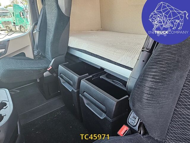 Розсувний тент Mercedes-Benz Actros 2548