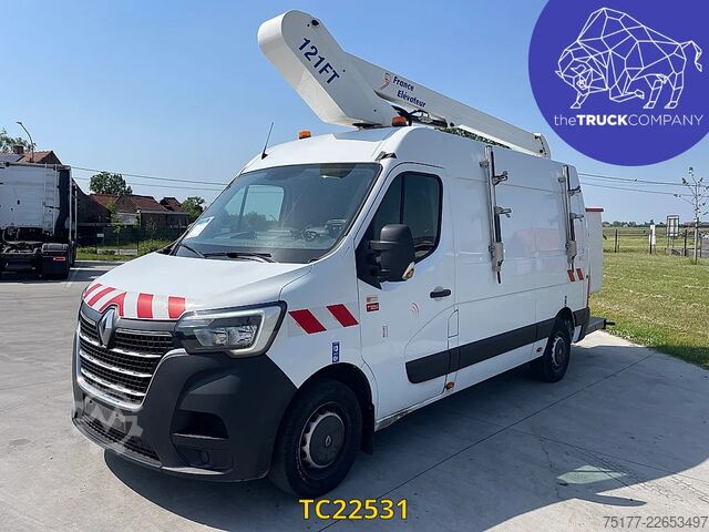 ยก Renault Master